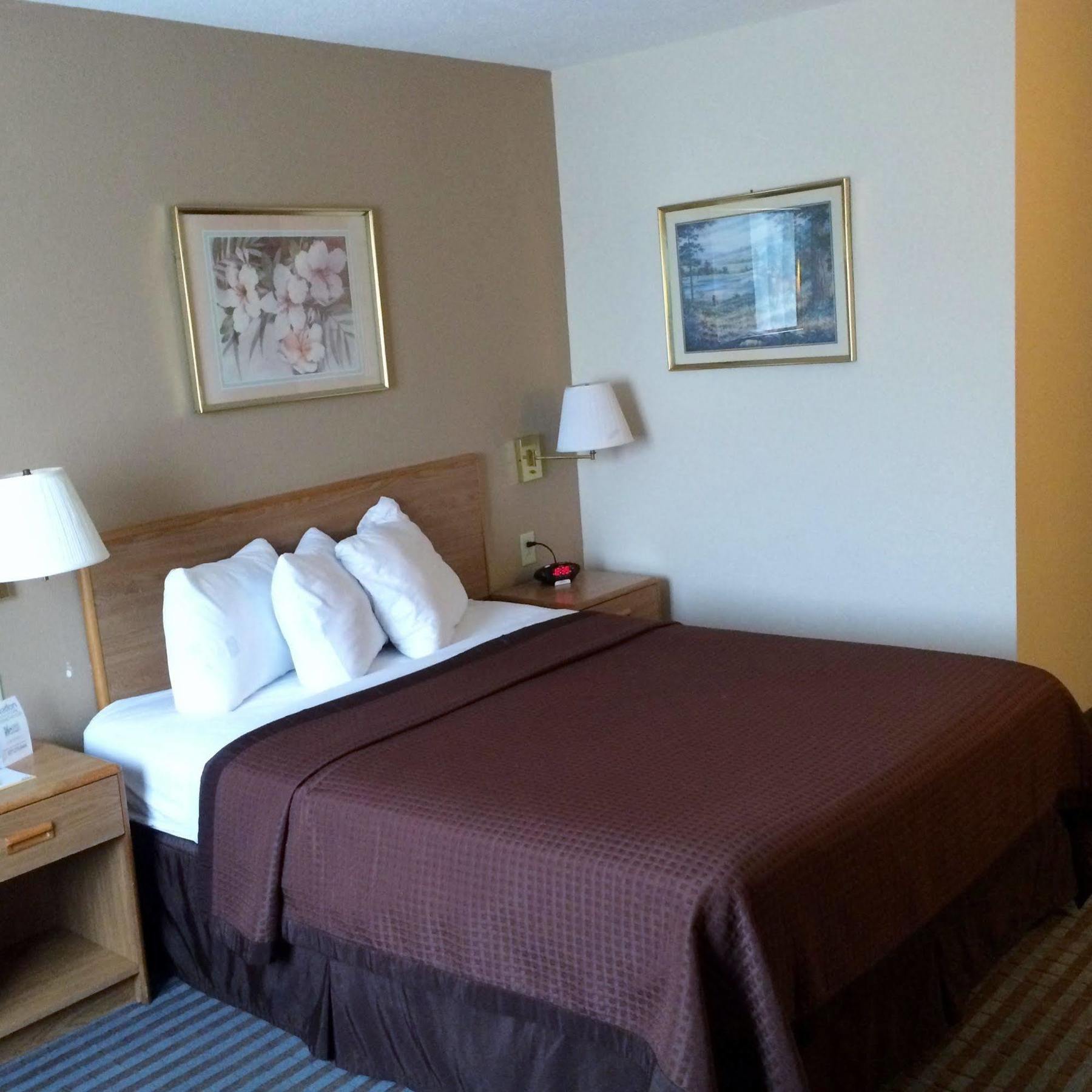 Days Inn By Wyndham Charleston Buitenkant foto